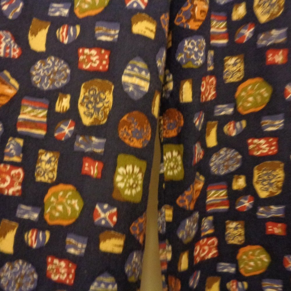 CAPACITY ANCIENT DESIGNS LOOSE CAUSUALRAYON PANTS  M